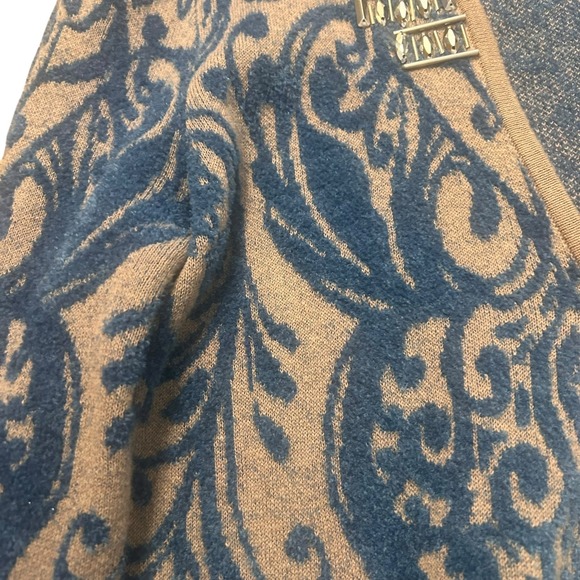 Chicos Beaded‎ Embellished Blue Tan Scroll Pattern Long Cardigan Sweater Size 1 - Picture 6 of 9